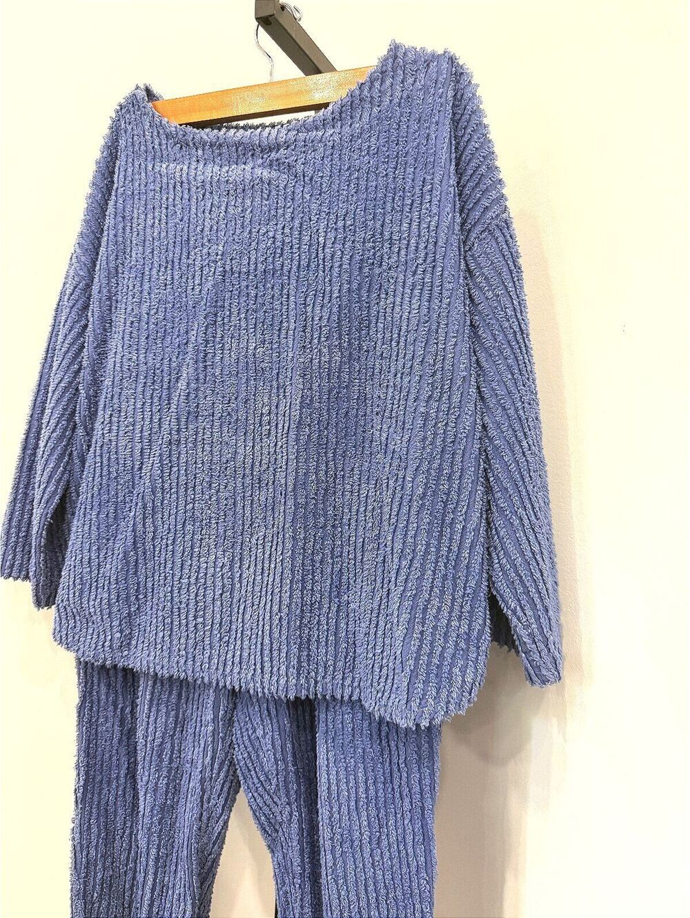 AJ Comfort Size Small Blue Textured Lounge Set with Elastic Waist Pants